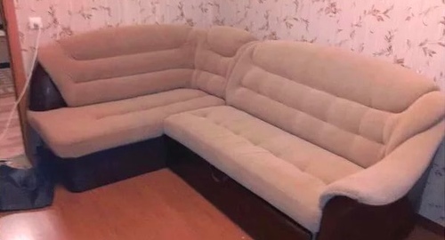 Перетяжка углового дивана. Алагир